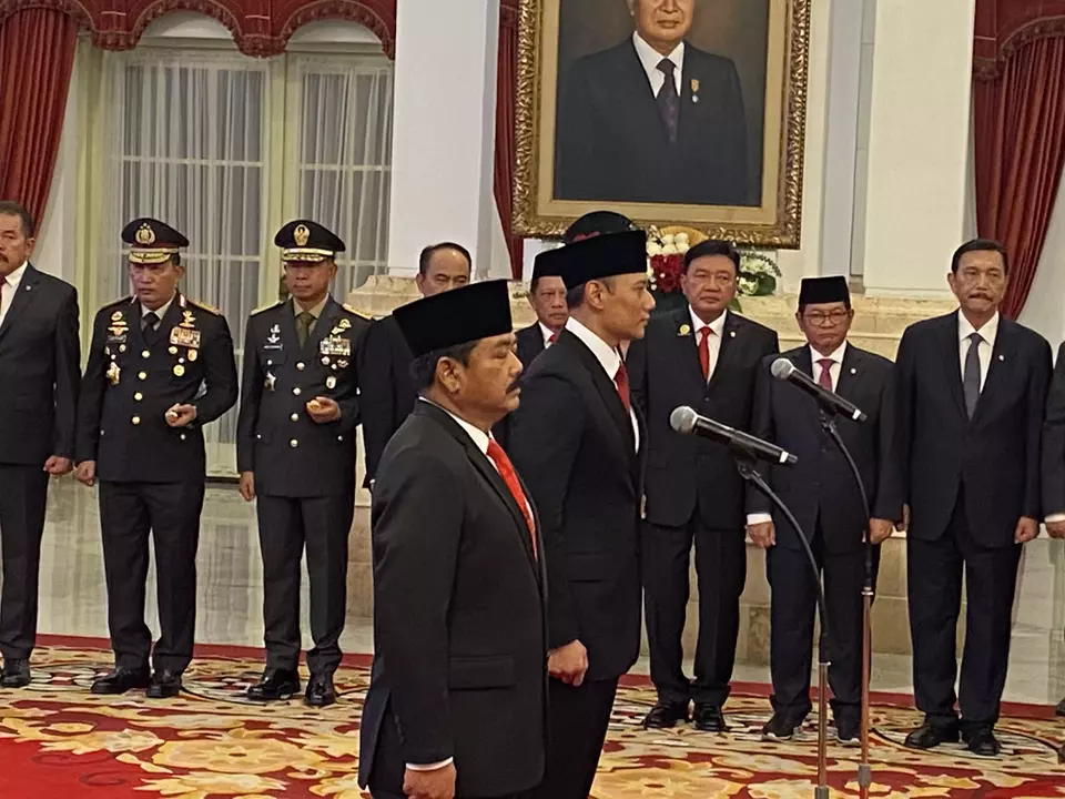 Video Jokowi Lantik Ahy Jadi Menteri Atr Bpn Dan Hadi Tjahjanto Menko Polhukam Detak Co Id