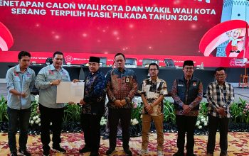 Sah, KPU Kota Serang Tetapkan Budi – Agis Sebagai Walikota dan Wakil Walikota Terpilih 2024