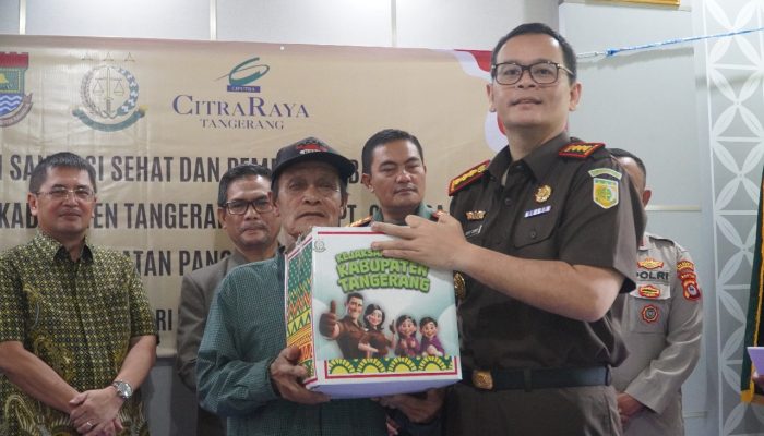 Kejari Berklaborasi dengan PT Ciputra Bangun 32 Unit Jamban