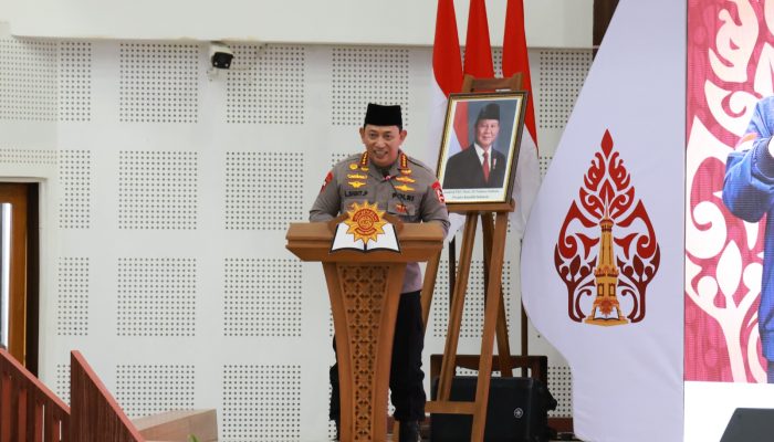 Hadiri Penutupan Pleno Hima Persis, Kapolri: Mari Jaga Keberagaman Untuk Wujudkan Indonesia Emas 2045