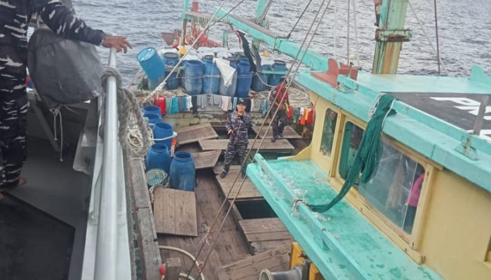 TNI AL Tangkap Kapal Kapal Ikan Asing di Perairan Indonesia