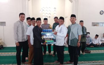 Safari Ramadhan: Bupati Darma Wijaya Janji Perbaiki Jalan Desa Gudang Garam, Sergai